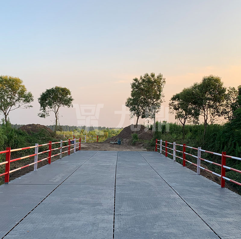 钢栈桥搭建采用钢管桩基础